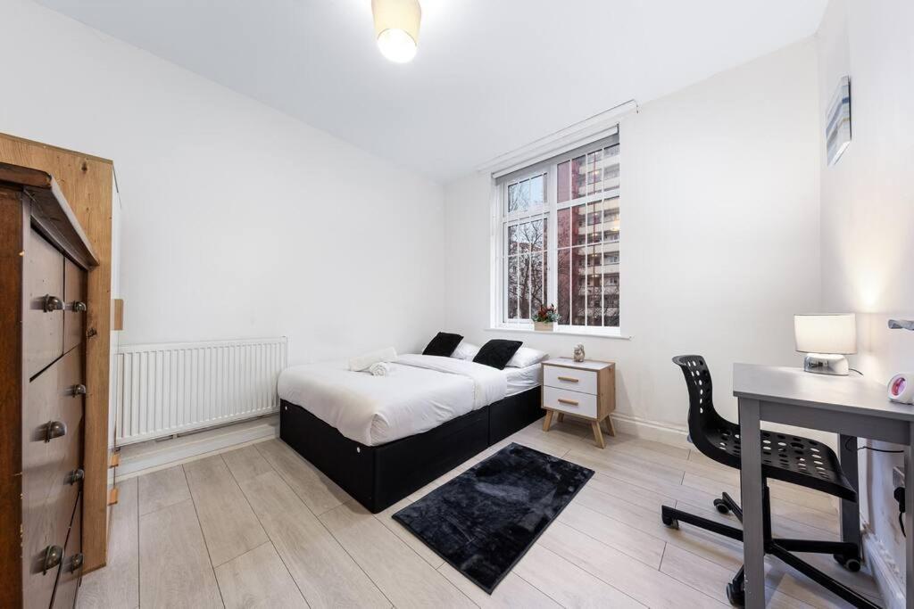 לונדון Holiday Home Near Kings Cross Sleep 12 Sp7 מראה חיצוני תמונה