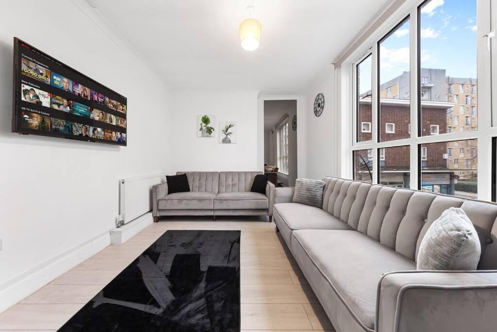 לונדון Holiday Home Near Kings Cross Sleep 12 Sp7 מראה חיצוני תמונה
